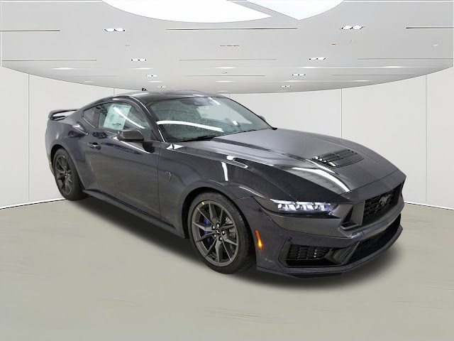 2025 Ford Mustang Dark Horse