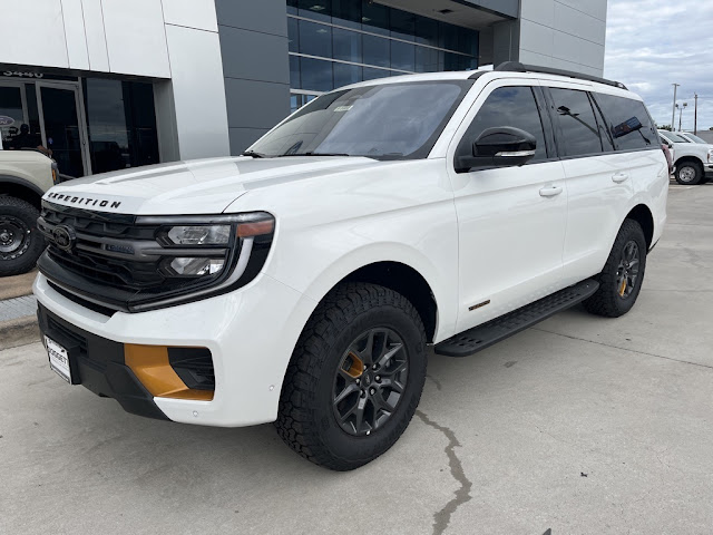 2025 Ford Expedition Tremor