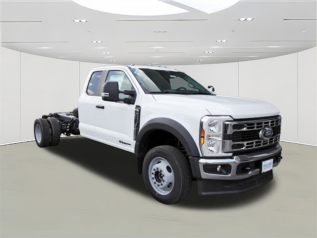 2025 Ford F-550SD XL