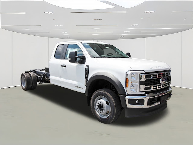 2025 Ford F-550SD XL